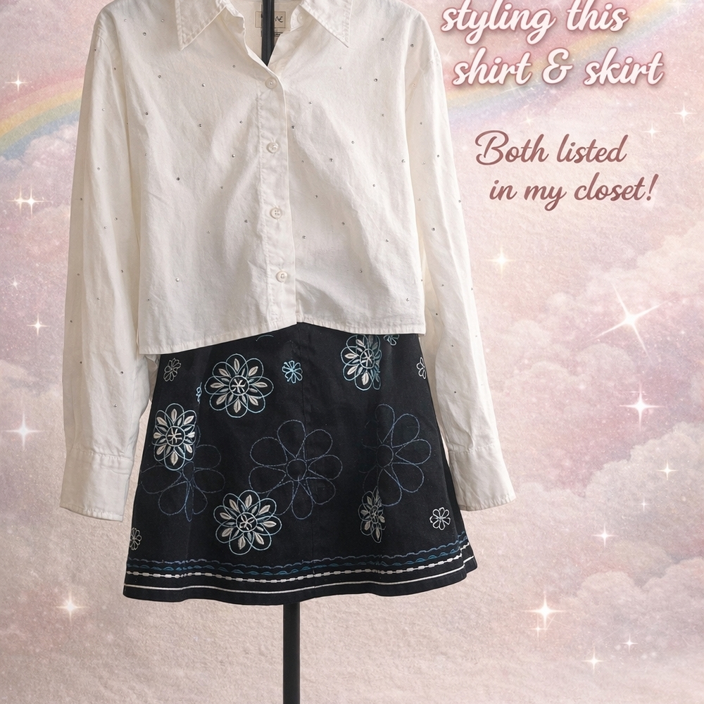 A New Day White Eyelet Button-Down Blouse - Picture 3 of 3